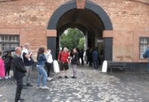 TEREZÍN: Do Památníku se vracejí návštěvníci