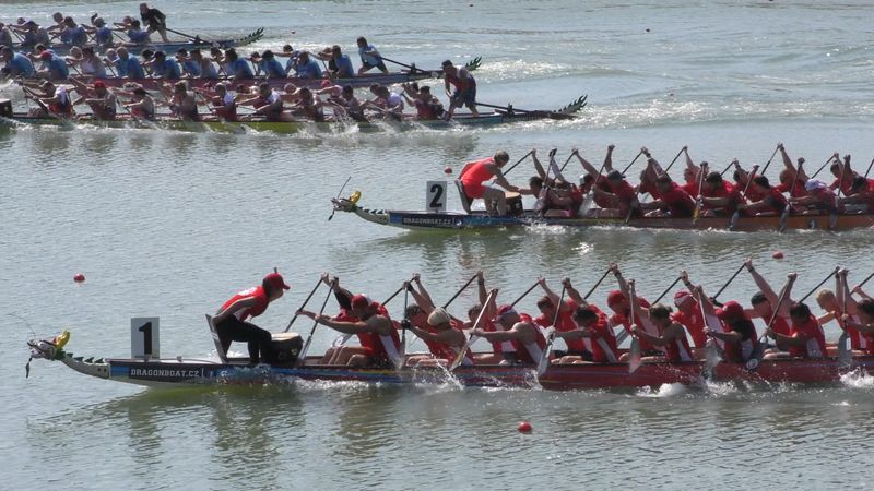 RAČICE: 15. Mistrovství ČR dračích lodí