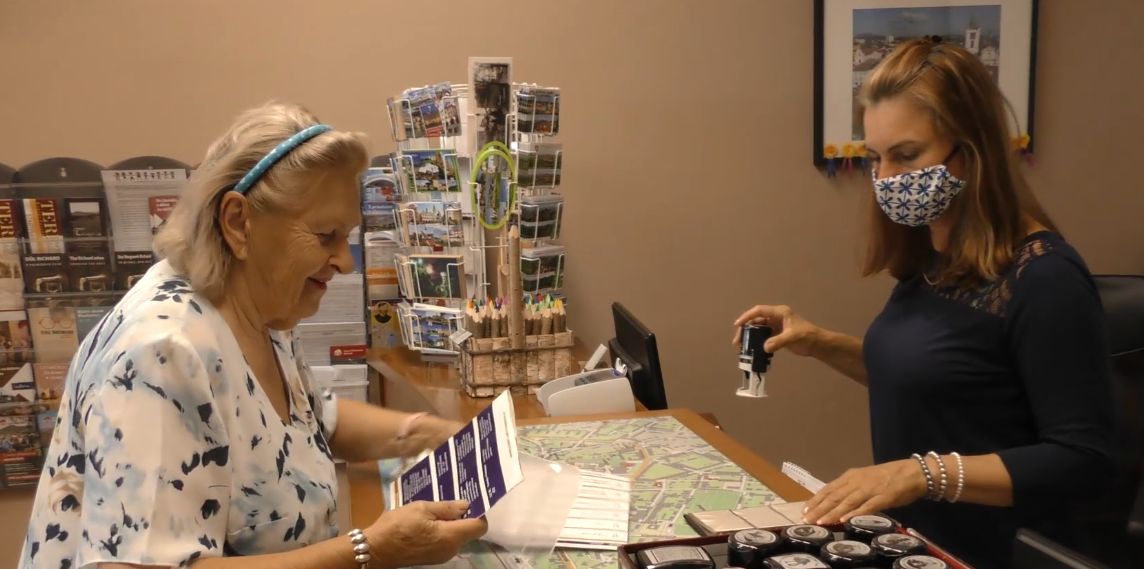 LITOMĚŘICE: Kampaň „Místa přátelská seniorům“ začala prohlídkou sklepení