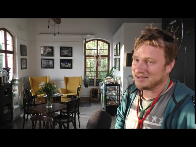 LITOMĚŘICE: Výstavu Reny Mužíkové uvede v Fér Kafe kurátor Homola z kapely Wohnout