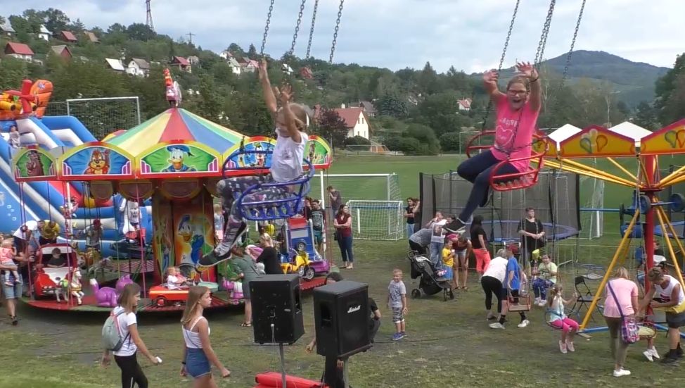 MALÉ ŽERNOSEKY: Dětský den s kolotoči a stezkou odvahy netradičně v září