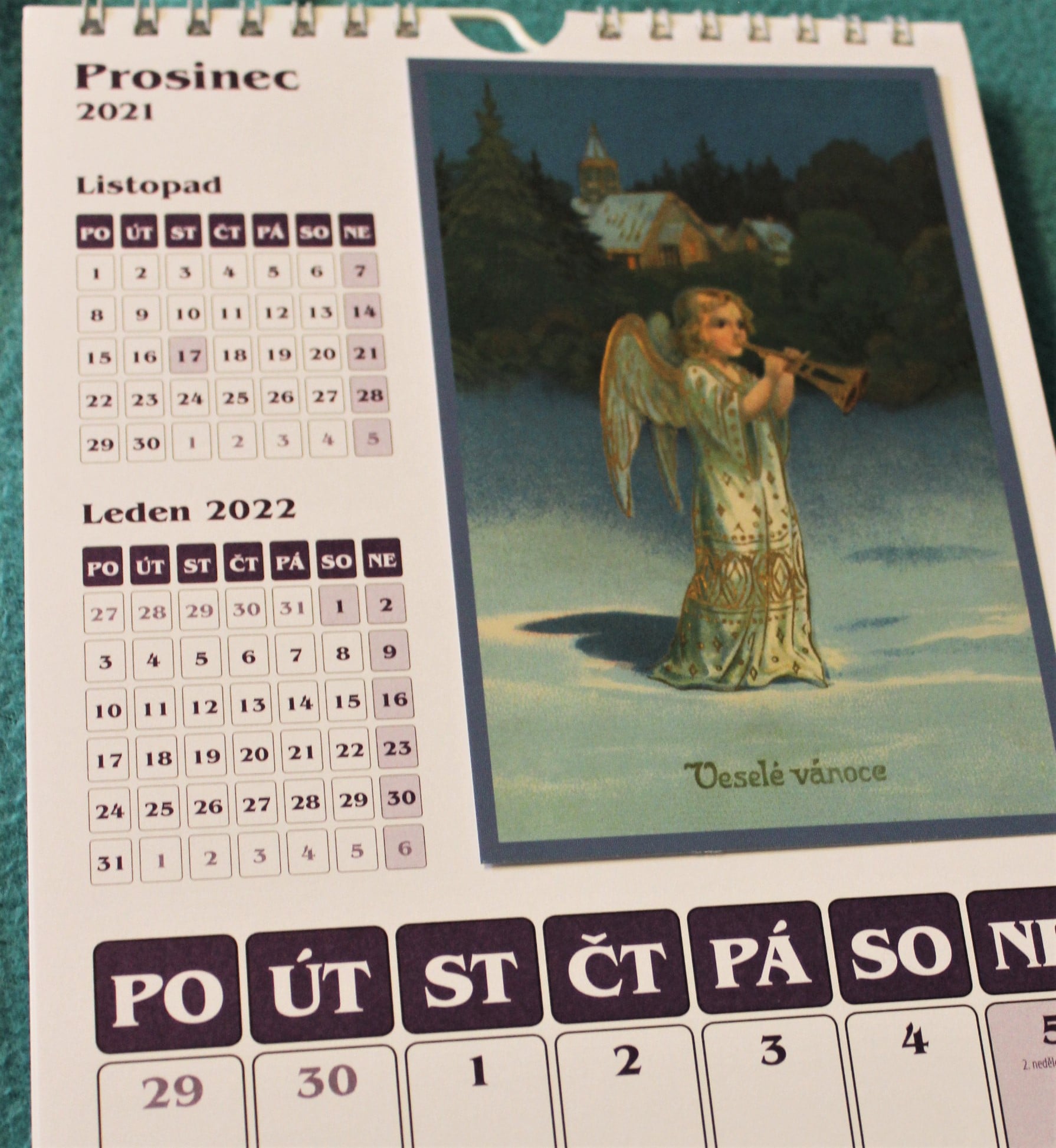 Benefiční kalendář Hospice sv. Štěpána letos koupíte i on-line, je plný andělů