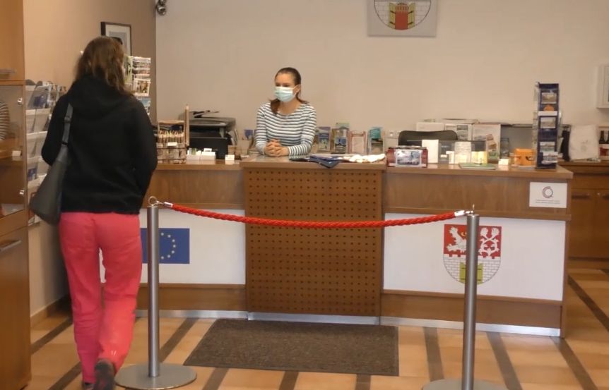 LITOMĚŘICE: Češi v Litoměřicích během turistické sezóny trávili delší dobu