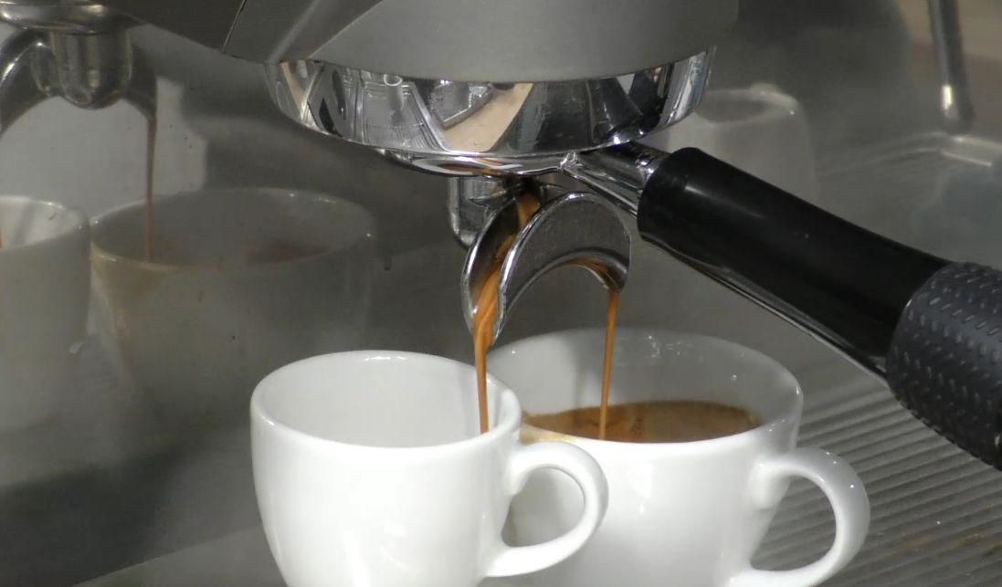 LITOMĚŘICE: Kavárny a restaurace to nevzdávají, mají výdejová okénka