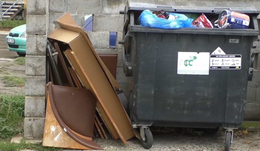 ROUDNICE N. L.: Radnice chystá zajímavý experiment. Má vést lidi k pořádku.
