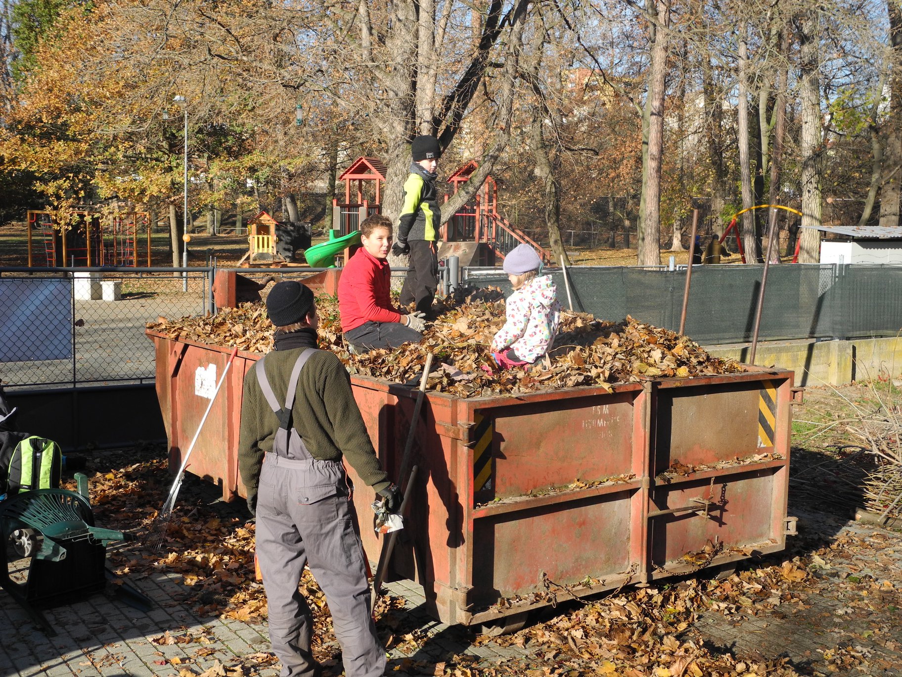 Pomozte uklidit Letní kino! Přijďte v sobotu na brigádu!
