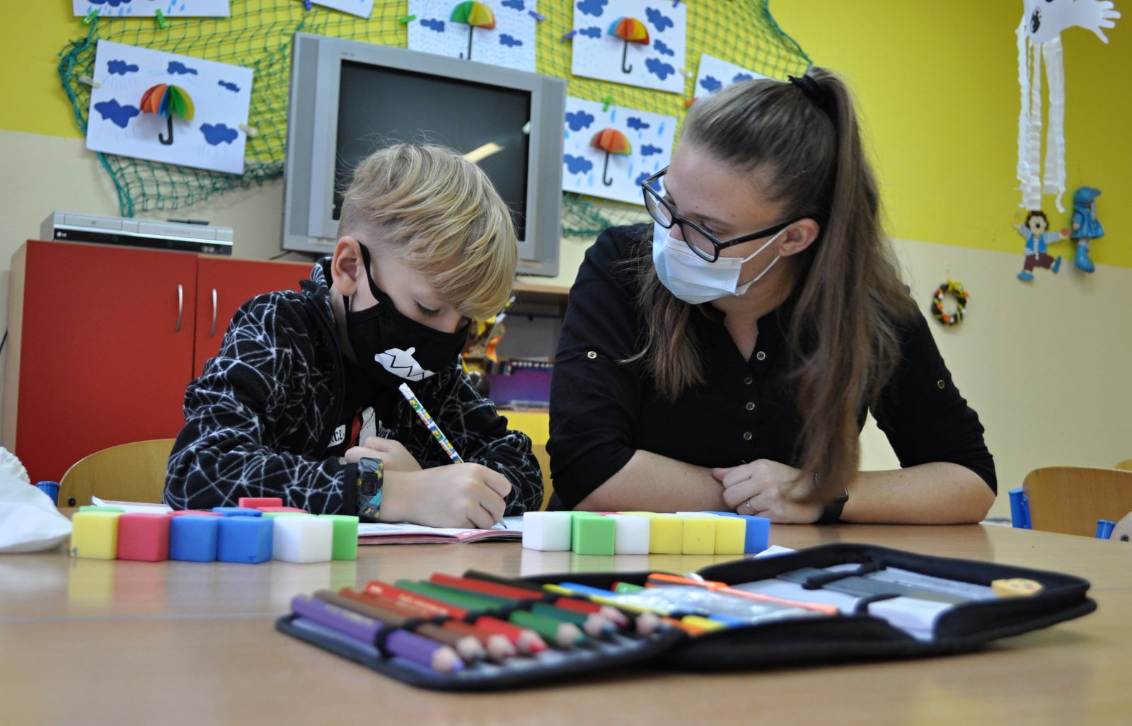 Hlídání dětí na ZŠ U Stadionu může nově využít více rodičů