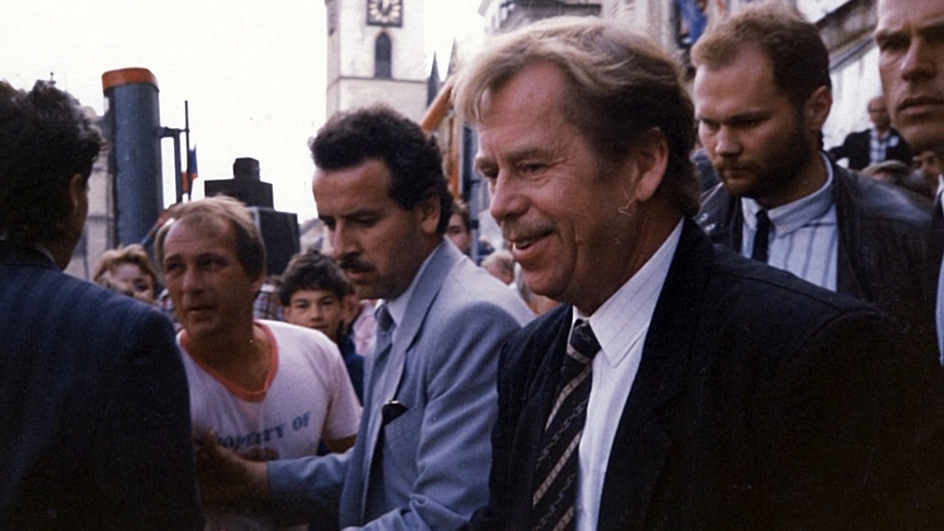 Sametová (r)evoluce na Litoměřicku (amatérský dokument)