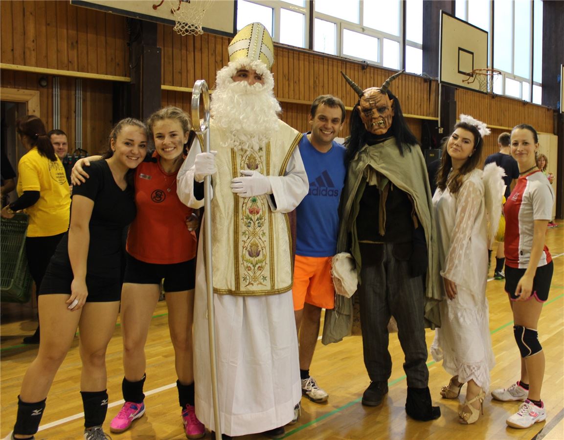 Mikulášský volejbal pro hospic letos nahradí finanční sbírka. Zapojte se i Vy!