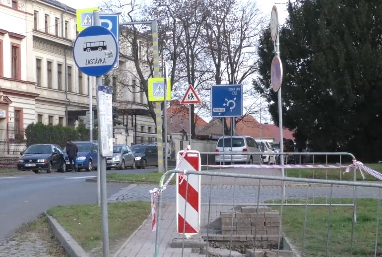 LITOMĚŘICE: Město obnovuje zastávky hromadné dopravy