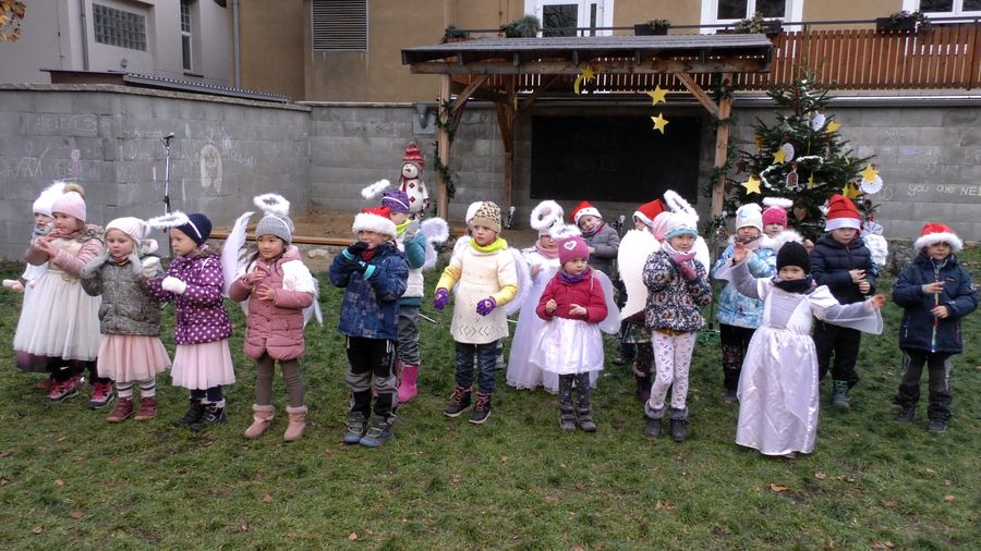 Vánoční akademie na ZŠ a MŠ Lingua Universal Litoměřice