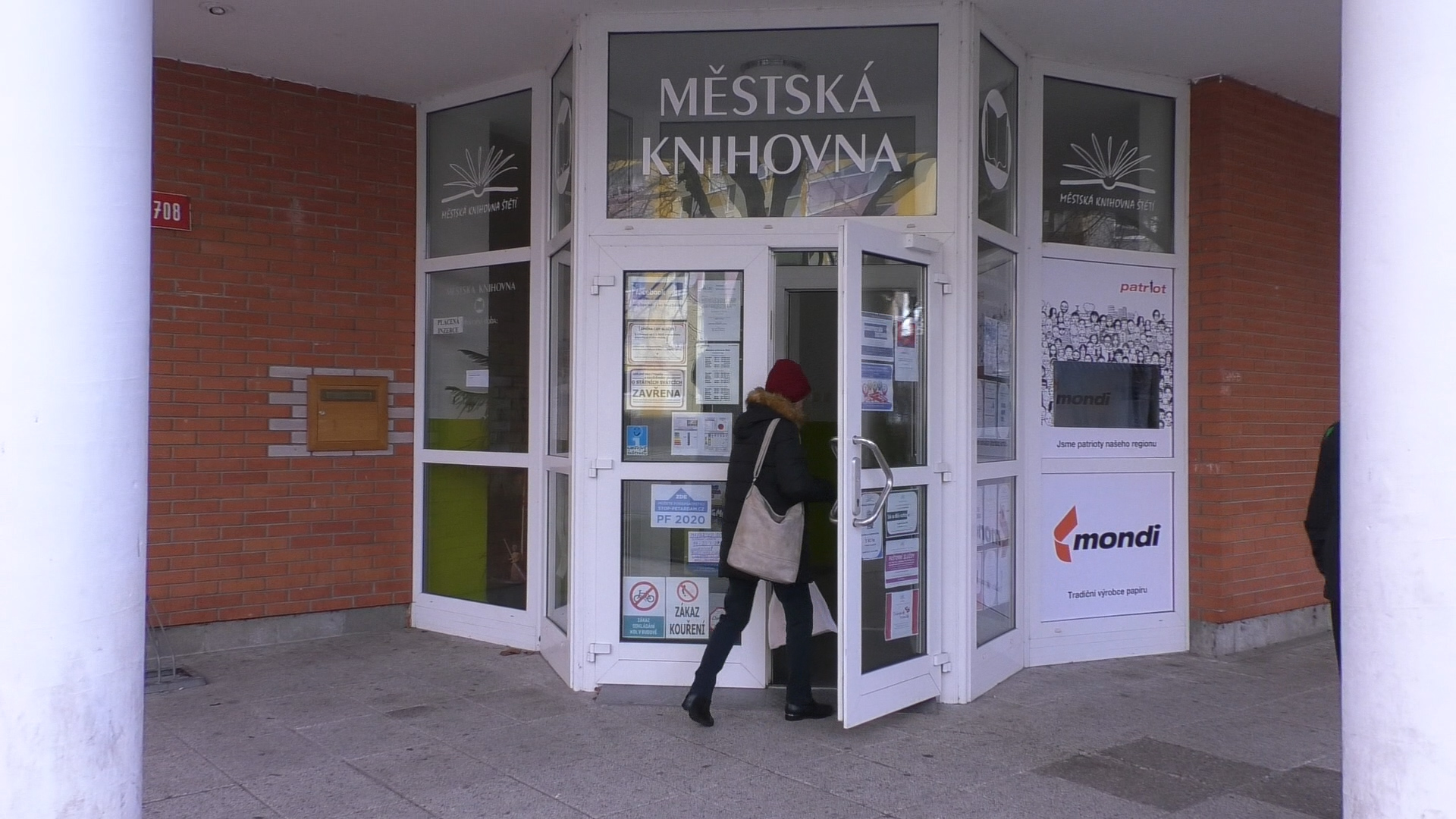 ŠTĚTÍ: Knihovna zve čtenáře znovu do svých prostor