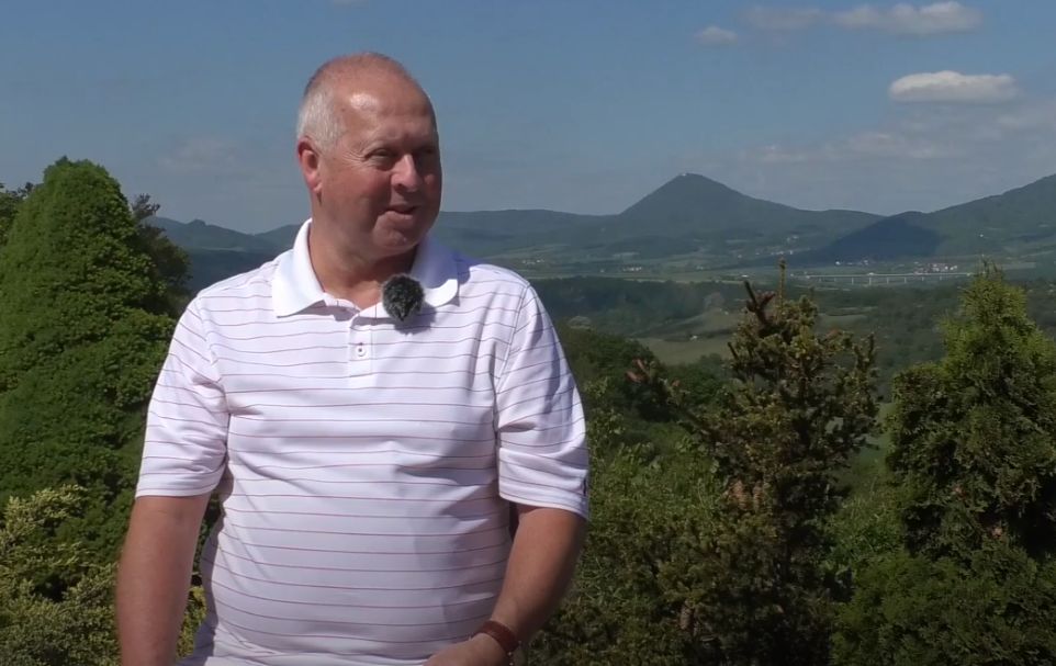 Lék na věčné mládí? Nejen o anti-agingu s MUDr. Pavlem Nývltem (podcast Na Knoblošce) Lék na věčné mládí? Nejen o anti-agingu s MUDr. Pavlem Nývltem (podcast Na Knoblošce)