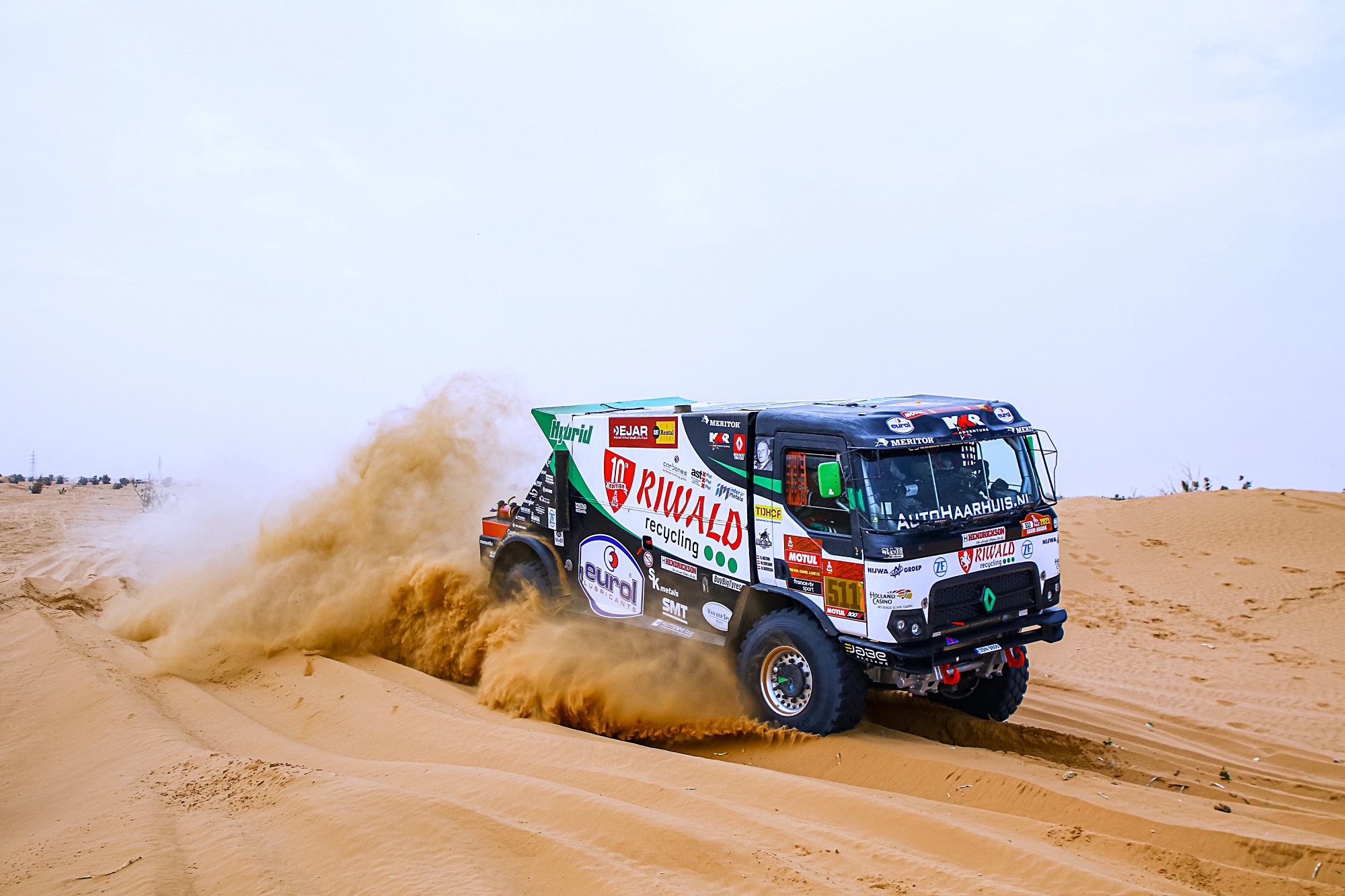 DAKAR – Huzink se vrátil do závodu