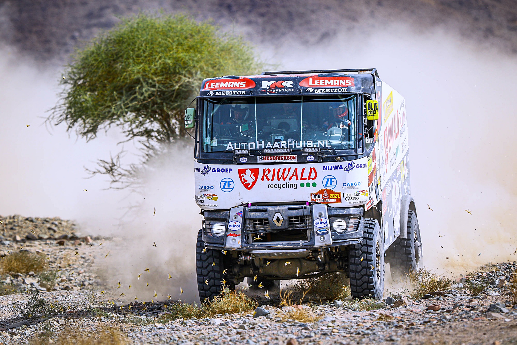 Dakarské posádky míří do poslední etapy