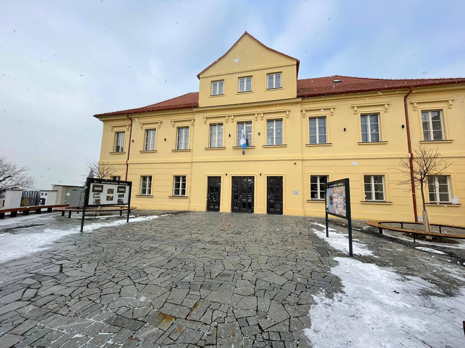 Ředitel o.p.s. Říp Luděk Jirman: „Roudnický kulturní dům je na provoz připraven, čekáme na nová hygienická pravidla.“