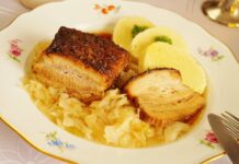 Pečený bůček – klasika, která neomrzí. A je i levná!