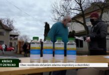 KŘEŠICE: Obec rozdávala občanům zdarma respirátory a dezinfekci