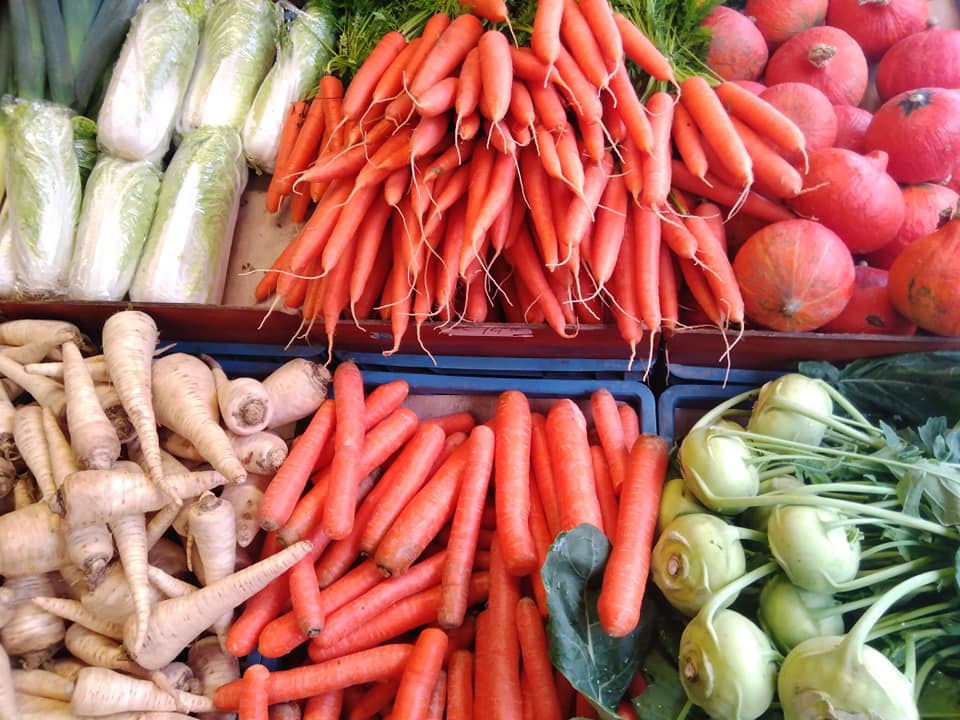 V pondělí 12. dubna se otevřou obchody s dětským zbožím, papírnictví a farmářské trhy