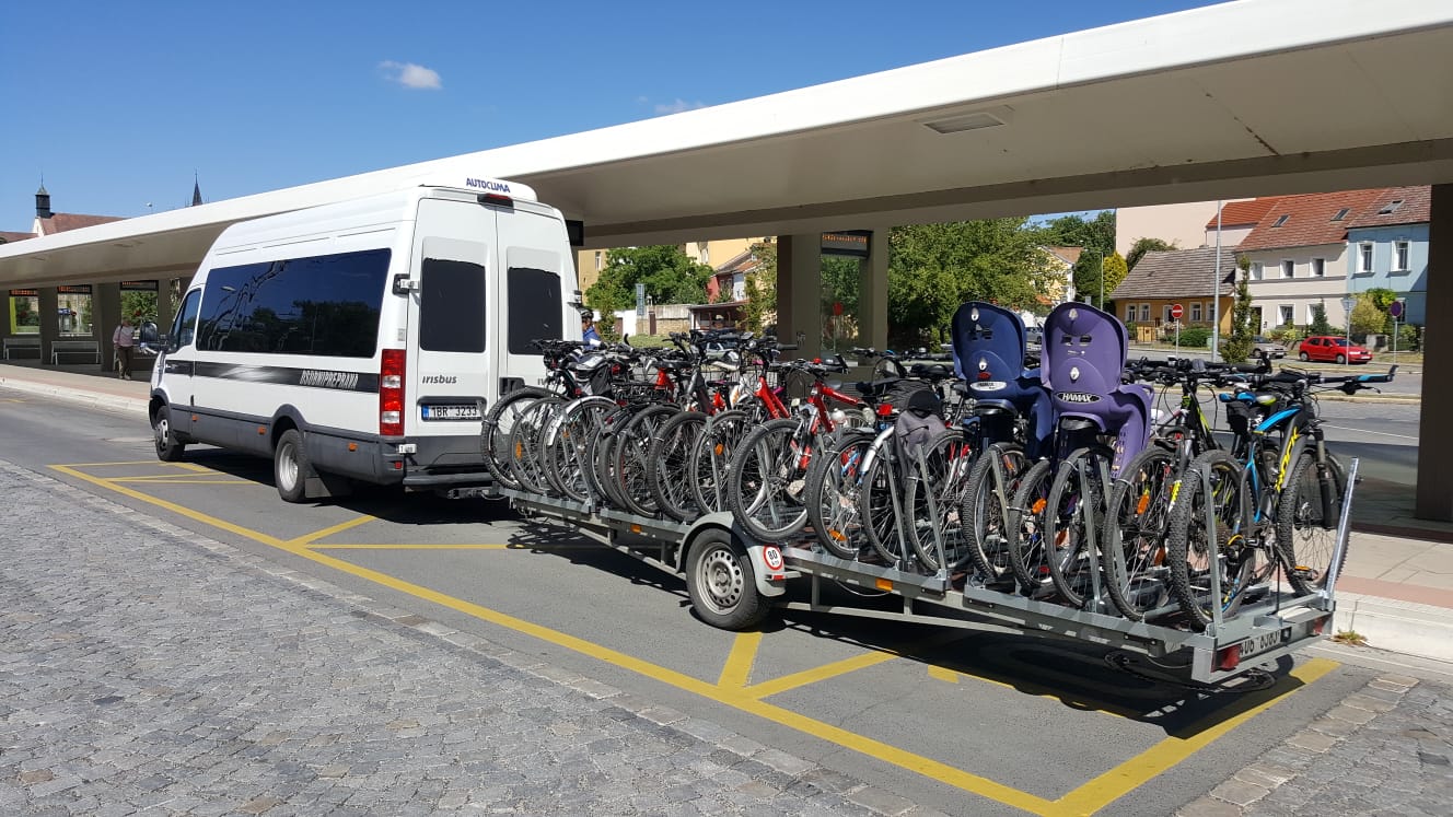 V sobotu 1. května začíná do Českého středohoří jezdit cyklobus