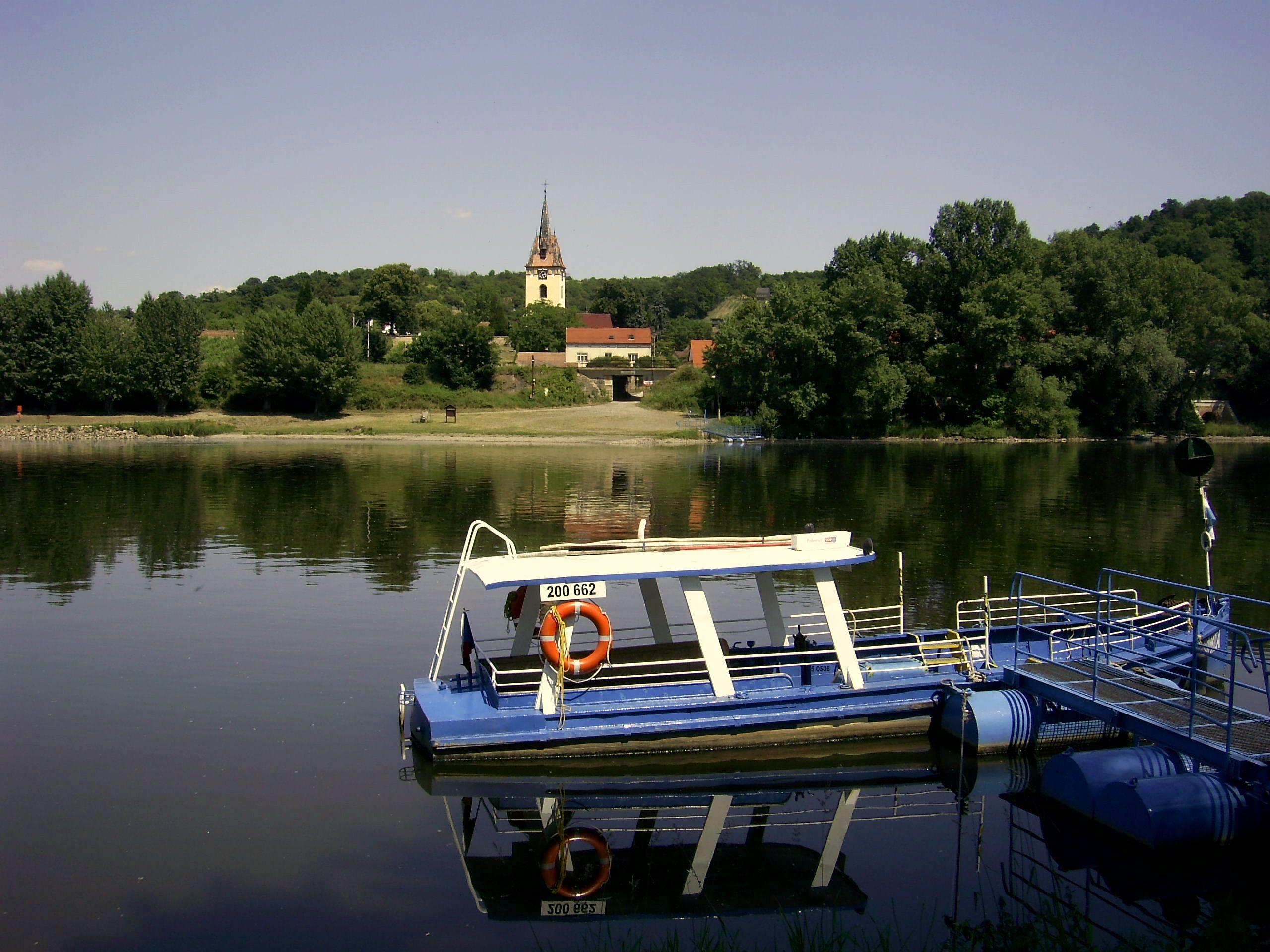 Žernosecký přívoz od 6. května opět v provozu
