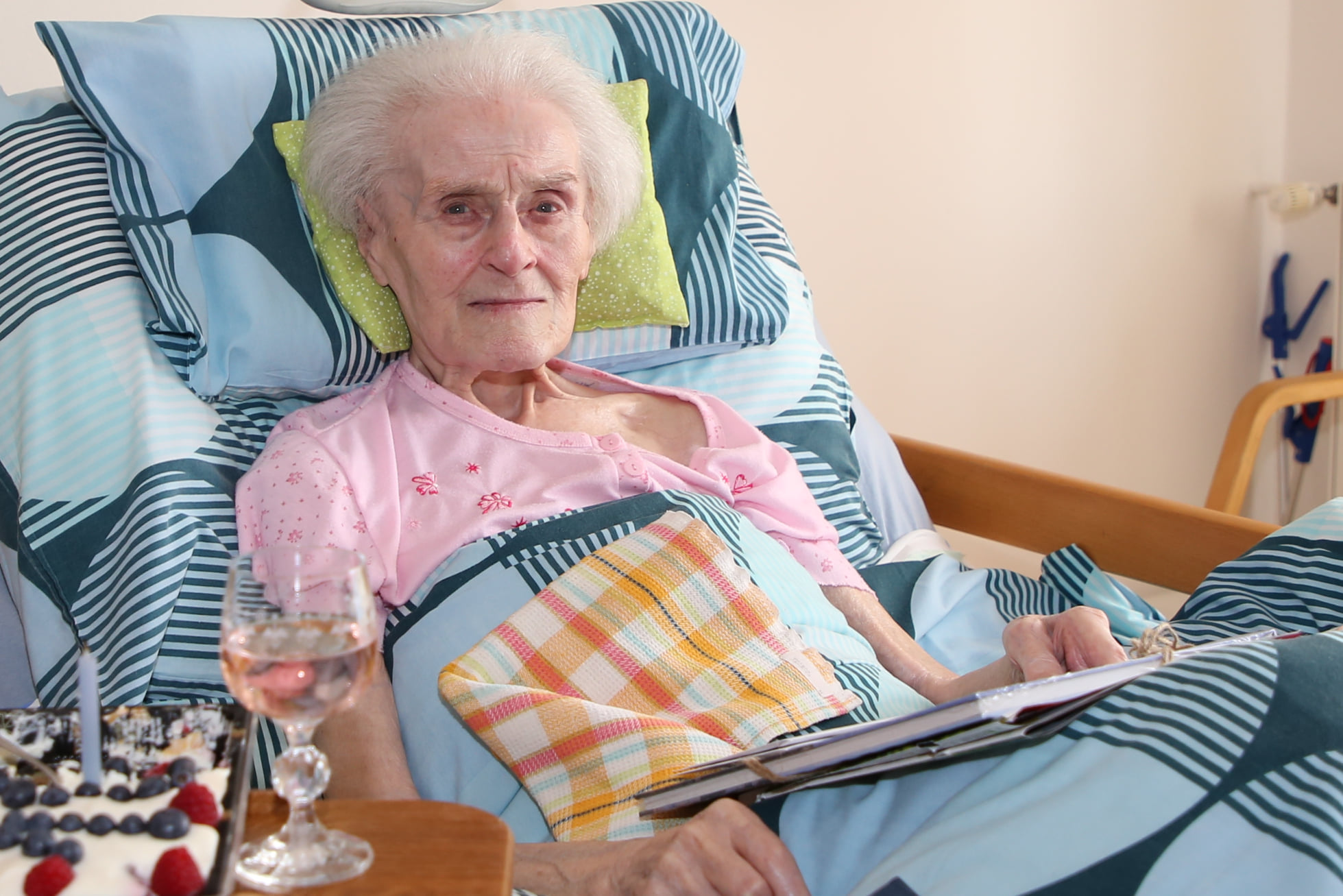 V roudnickém Domově důchodců slavili 100. narozeniny