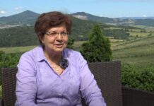 PODCAST: Na Knoblošce s novinářkou a spisovatelkou Marií Formáčkovou