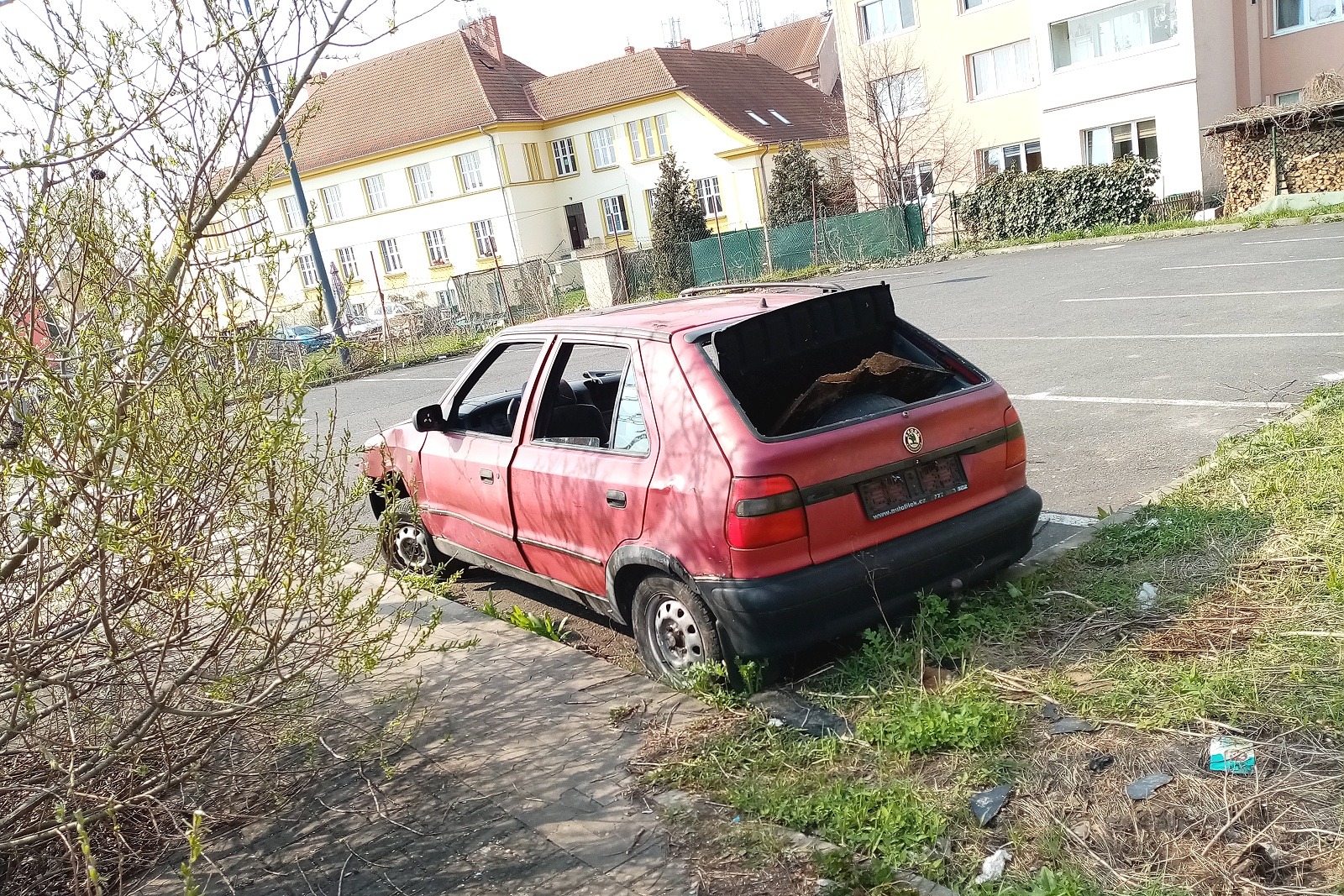 Z Litoměřic zmizelo už 30 autovraků
