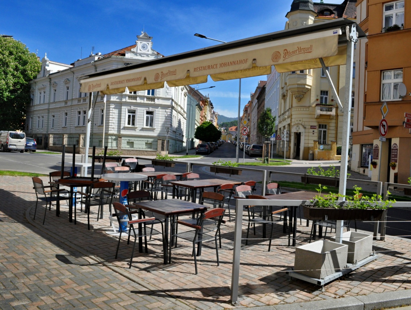 Za předzahrádky letos litoměřičtí podnikatelé platit nemusí