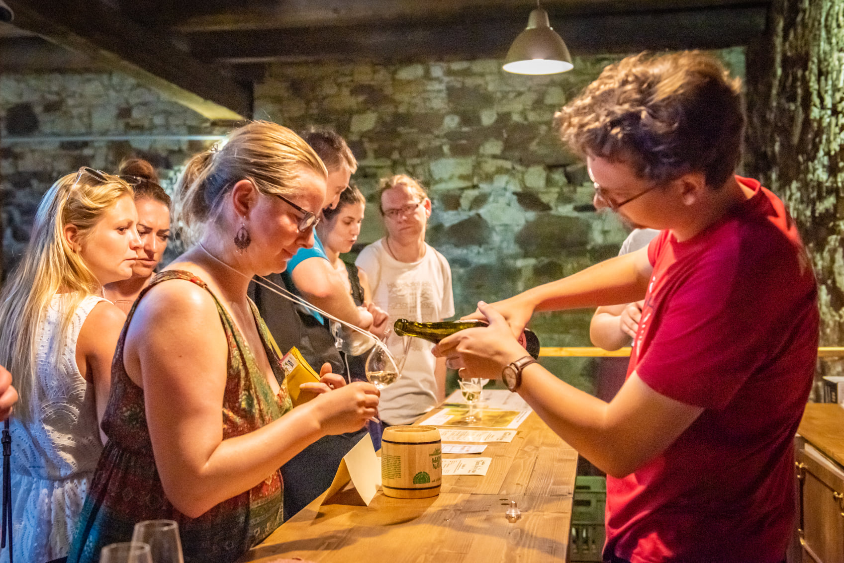 Vydejte se za vinaři Velkých Žernosek přímo na vinice! Už tuto sobotu!