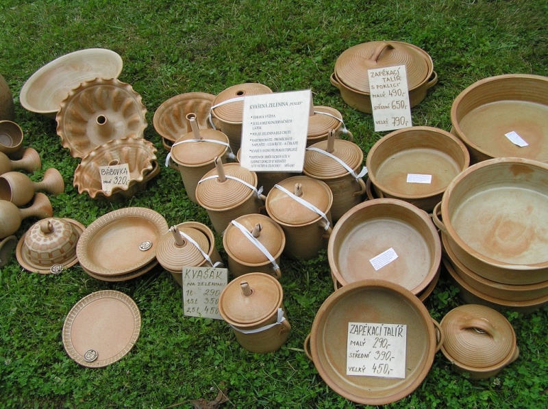 Užijte si tuto sobotu Keramické trhy v Ploskovicích!