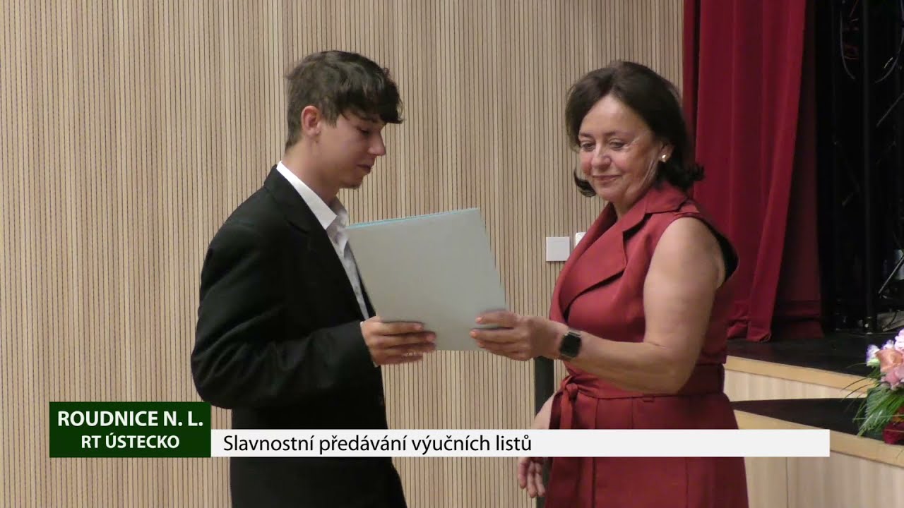 ROUDNICE N. L.: Slavnostní předávání výučních listů