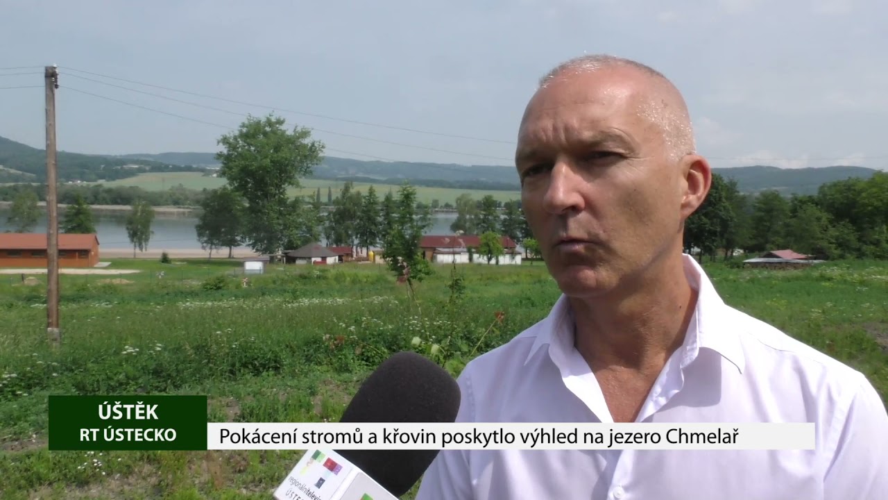ÚŠTĚK: Pokácení stromů a křovin poskytlo výhled na jezero Chmelař