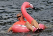 FOTOGALERIE – Na Labe vyrazila zajímavá plavidla