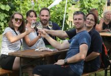 FOTOGALERIE – Putování za vínem se přesunulo do Velkých Žernosek