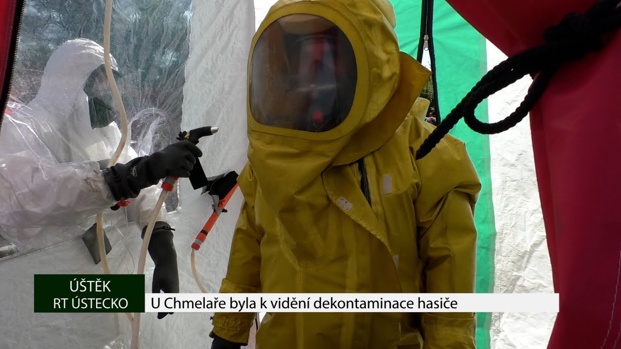 ÚŠTĚK: U Chmelaře byla k vidění dekontaminace hasiče
