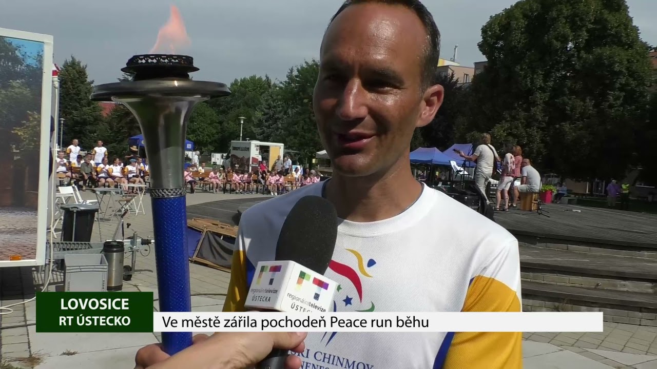 LOVOSICE: Ve městě zářila pochodeň Peace run běhu