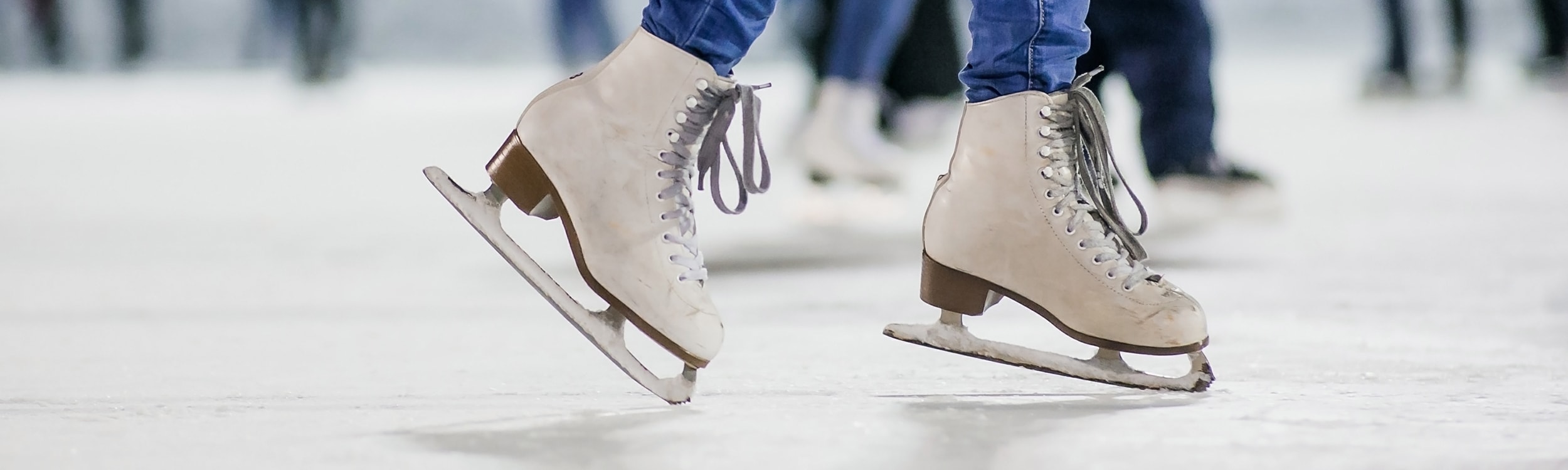 Začíná veřejné bruslení na stadionu v Lovosicích