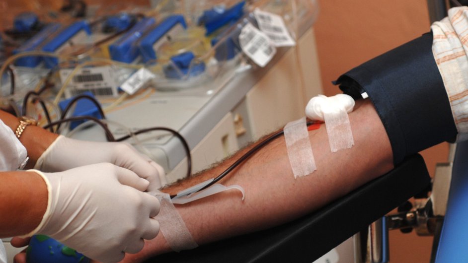 Litoměřická nemocnice vyjadřuje přednostními odběry krve obdiv válečným veteránům a dárcům krve