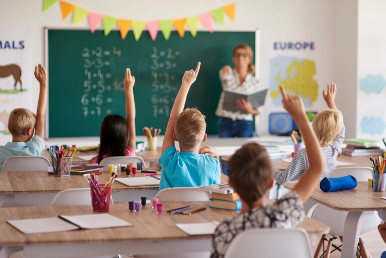 Roudnické školy na doporučení kraje prodlužují podzimní prázdniny