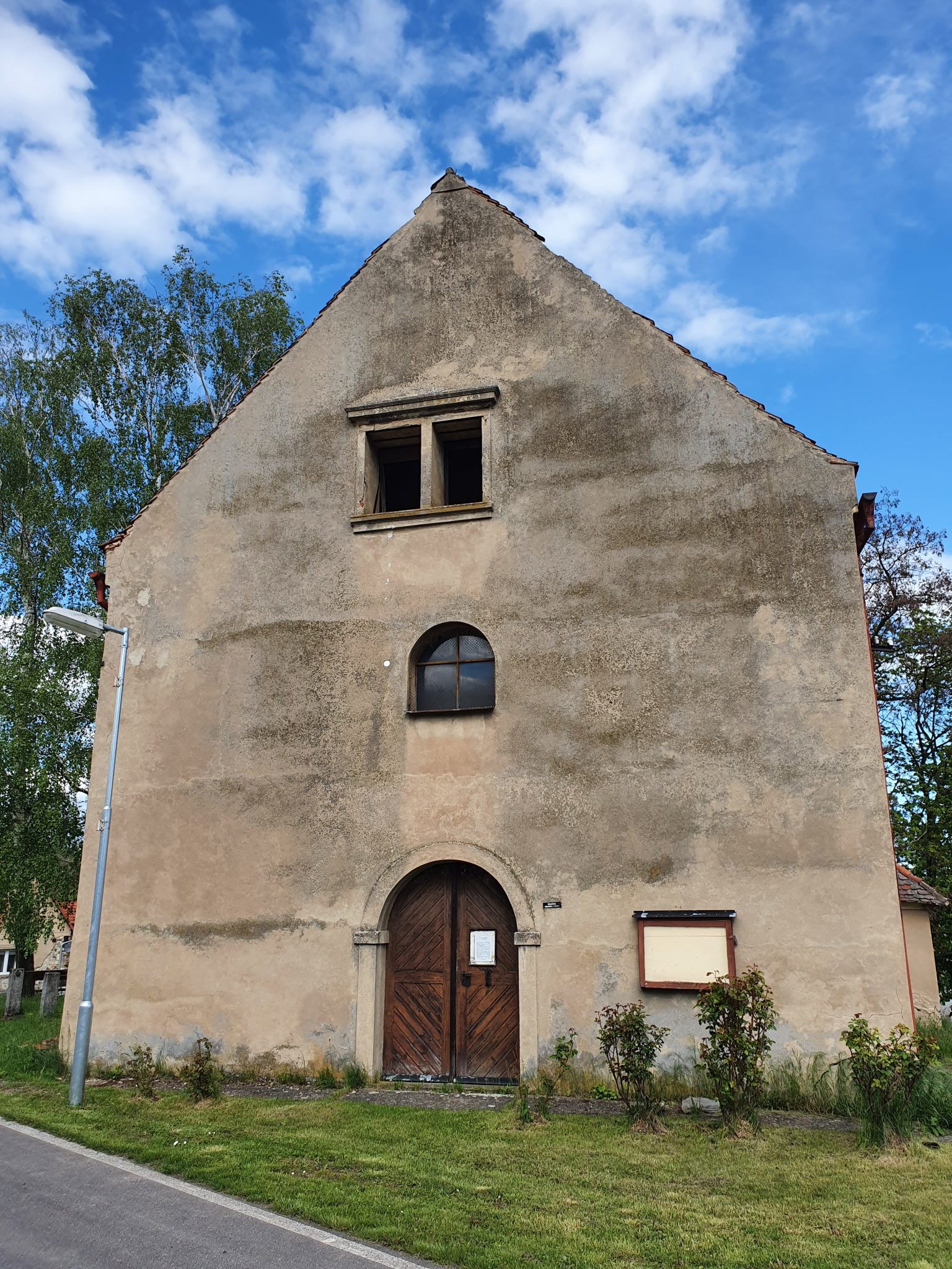 Přijďte na koncert a pomozte opravit kostel v Medvědicích!