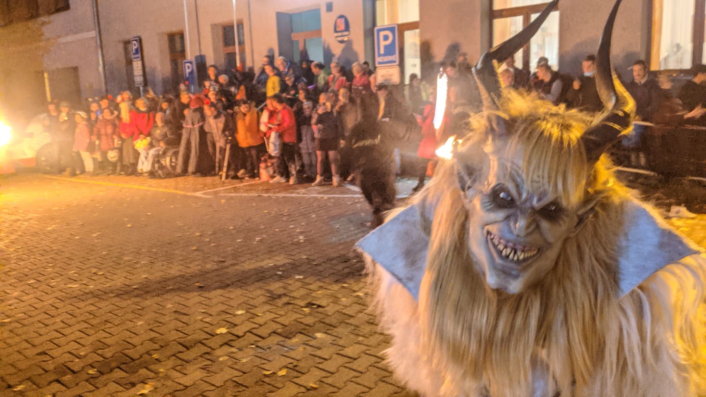 Halloweenskou párty CSP Litoměřice navštívili Krampus čerti