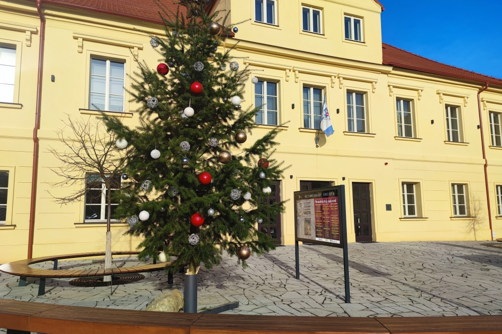 Adventní trhy na Husově náměstí v neděli budou