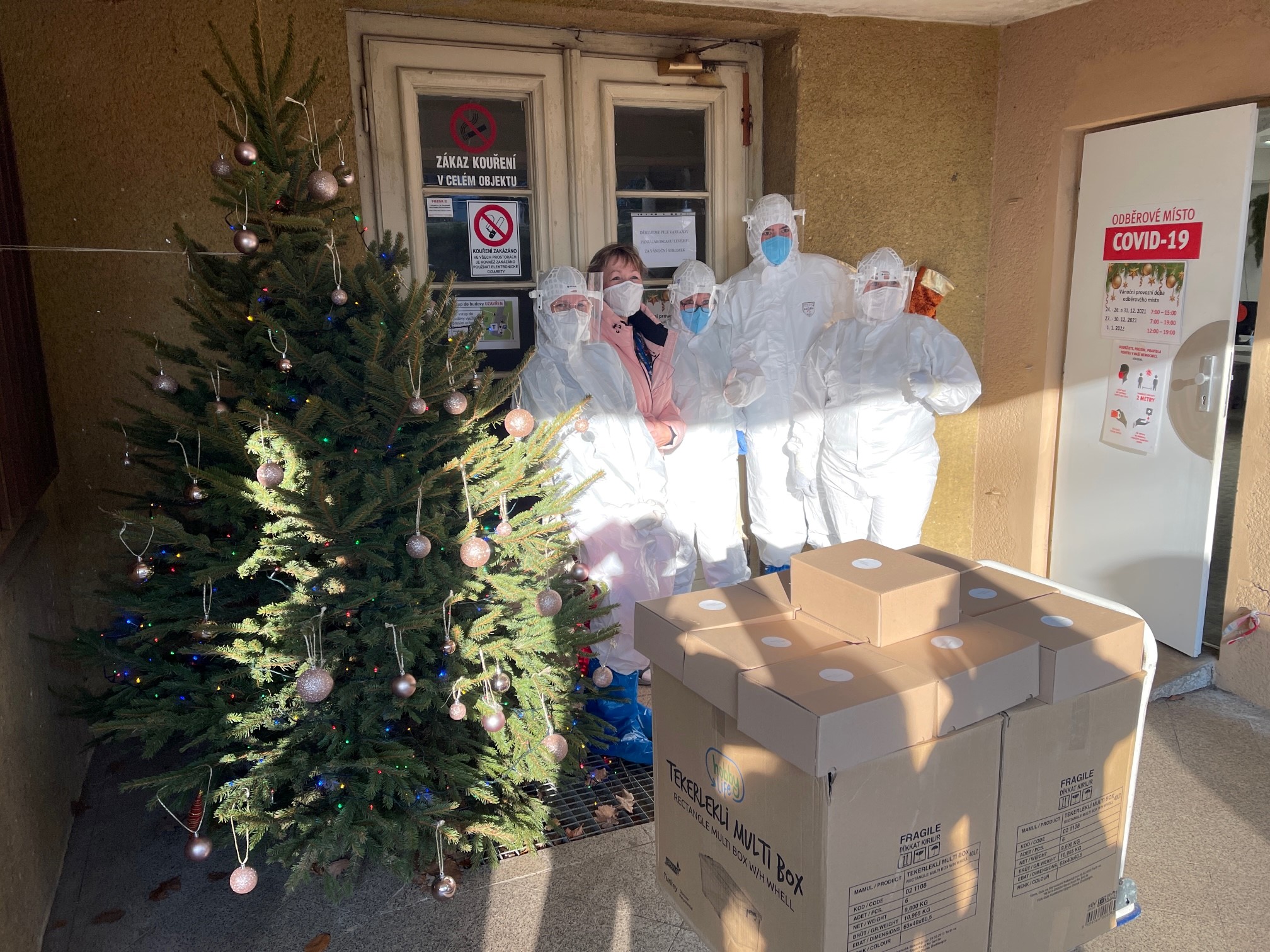 ČEZ děkuje zdravotníkům: na severu Čech jim rozdá 2800 balíčků