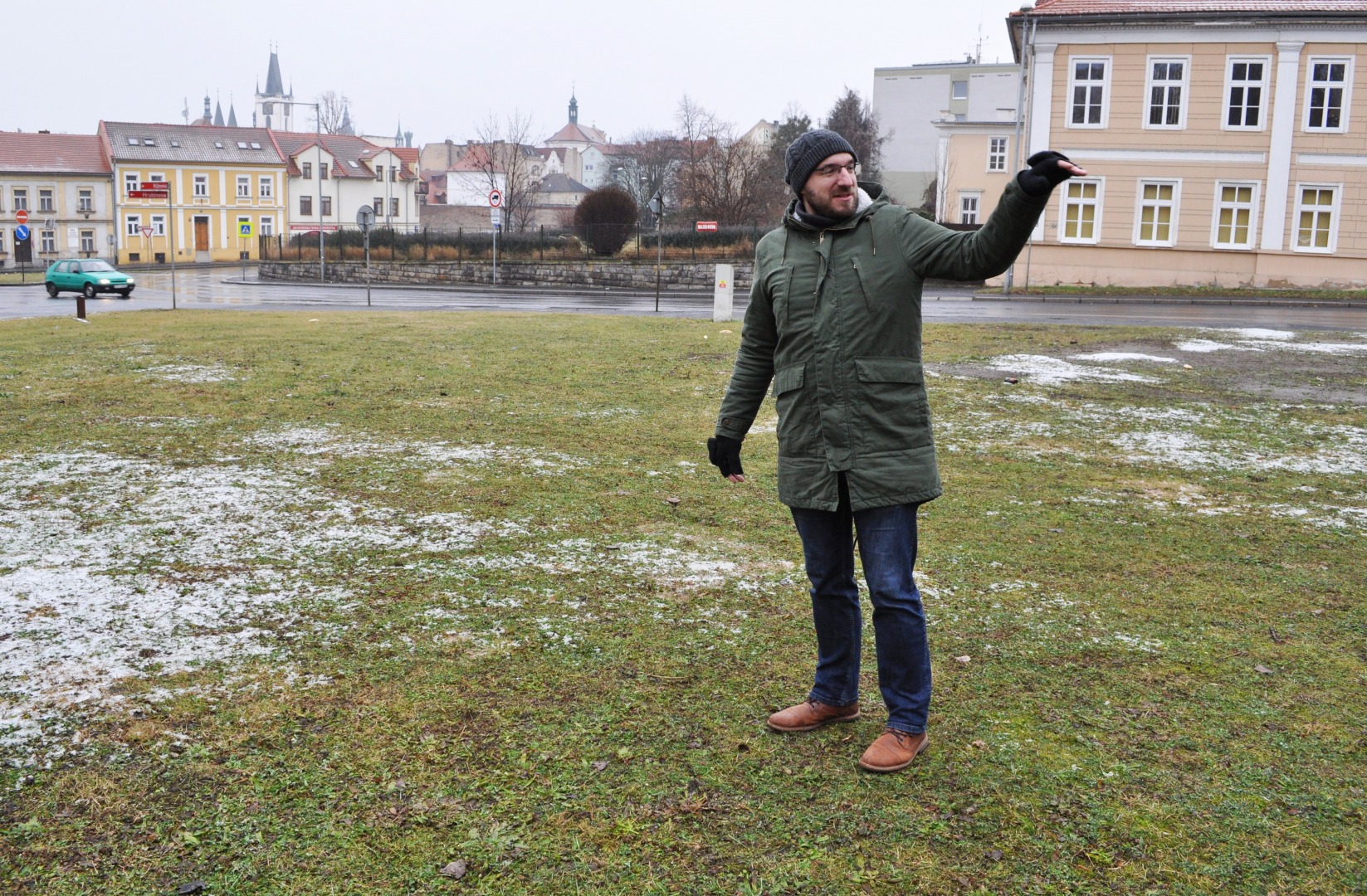 Dvě stovky parkovacích míst pro Kocandu. Město shání finance