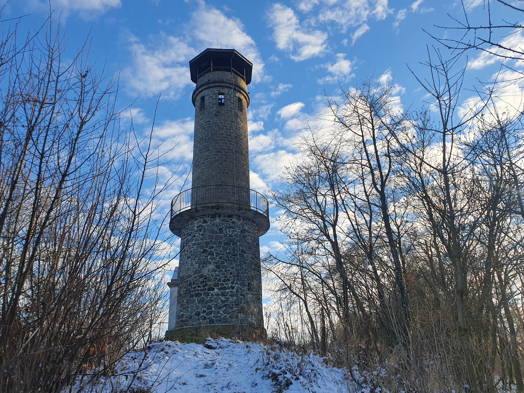 Vyjděte si o víkendu na rozhlednu Velký Chlum!