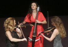 Fotoreportáž – Oslavy 200 let divadla začaly