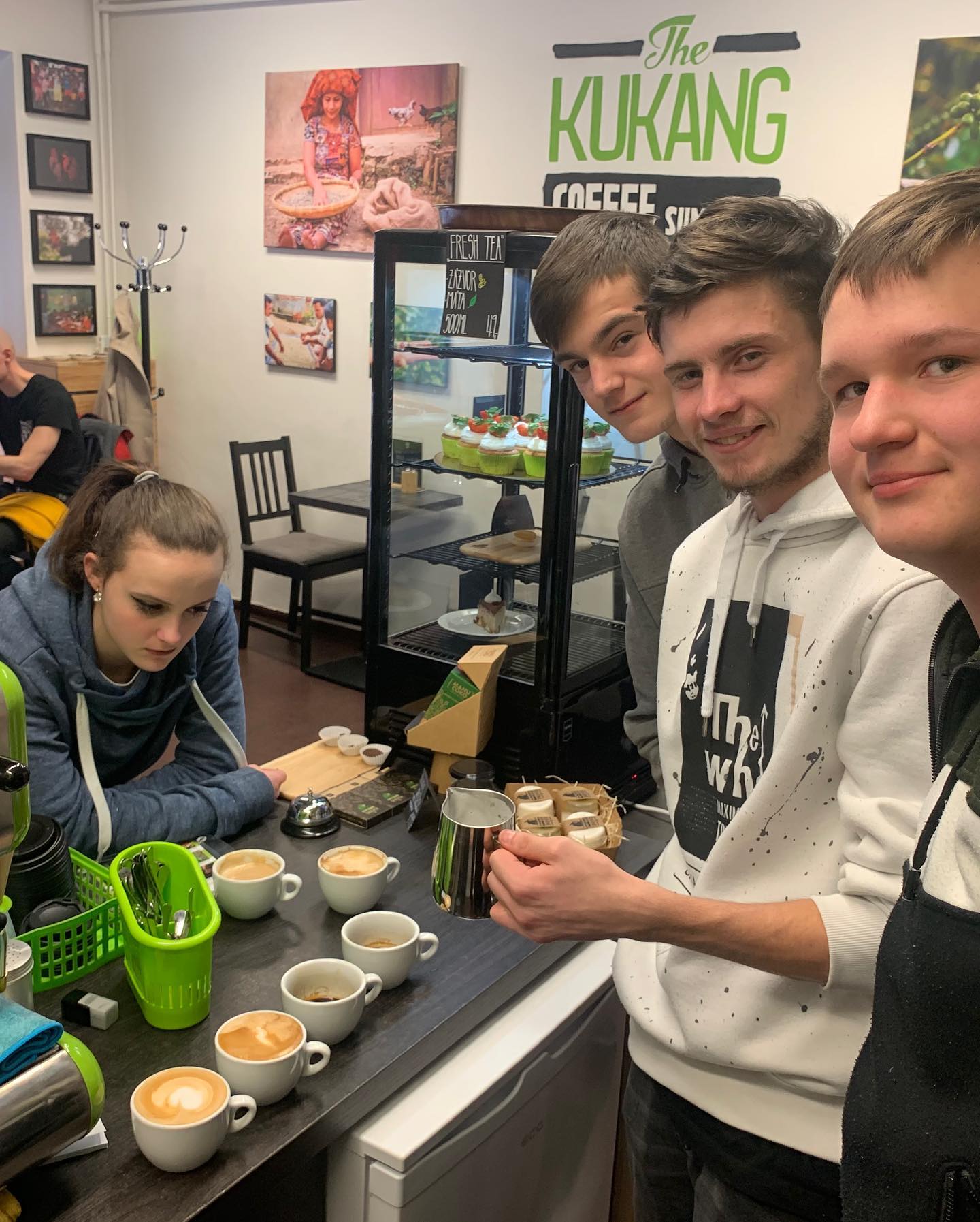 Studenti Střední školy Pohoda byli na exkurzi v unikátní kavárně