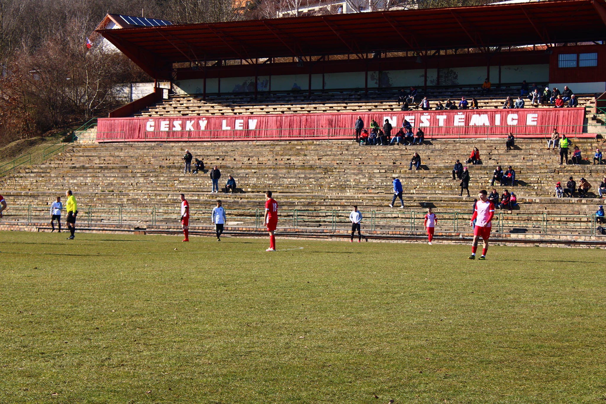 Krajské fotbalové soutěže se rozeběhly pěkně zostra