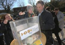 FOTOREPORTÁŽ – Koncert sborů Děti dětem vydělal přes 43 tisíc